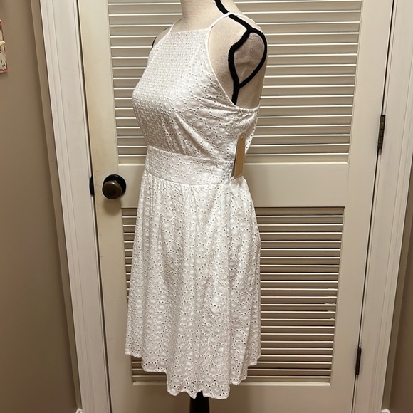 126. Copper Key Eyelet Lace Dress in White, Size Small - Picture 8 of 16